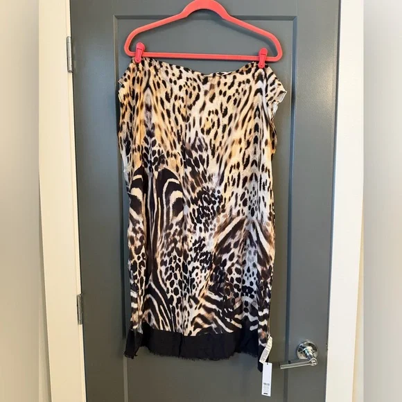 Chico's Animal Print Scarf, NWT - Picture 4 of 5